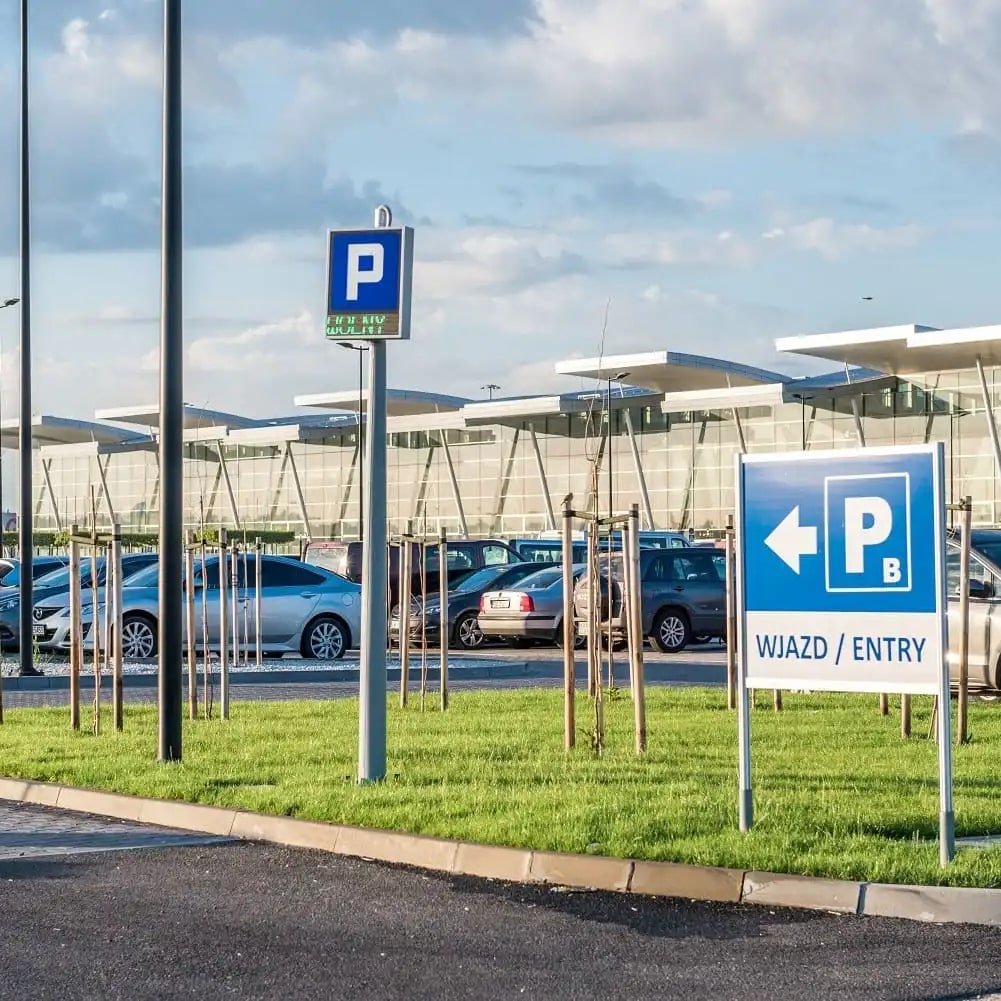 Oficjalny parking lotnisko Wrocaw Strachowice