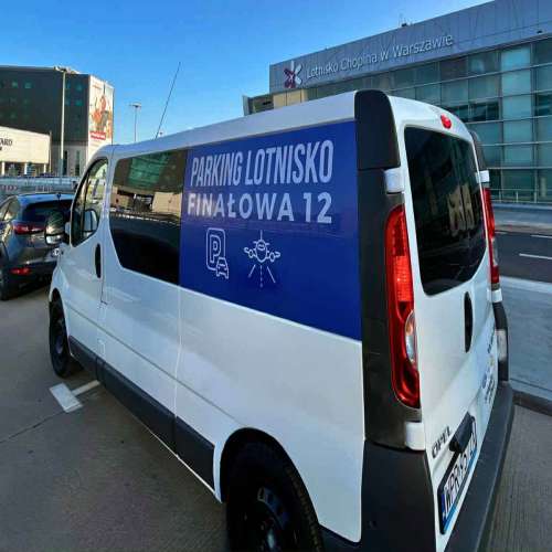PARKING LOTNISKO FINAOWA 12