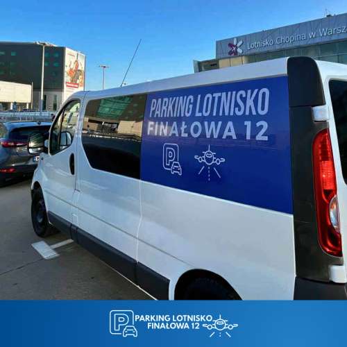 PARKING LOTNISKO FINAŁOWA 12